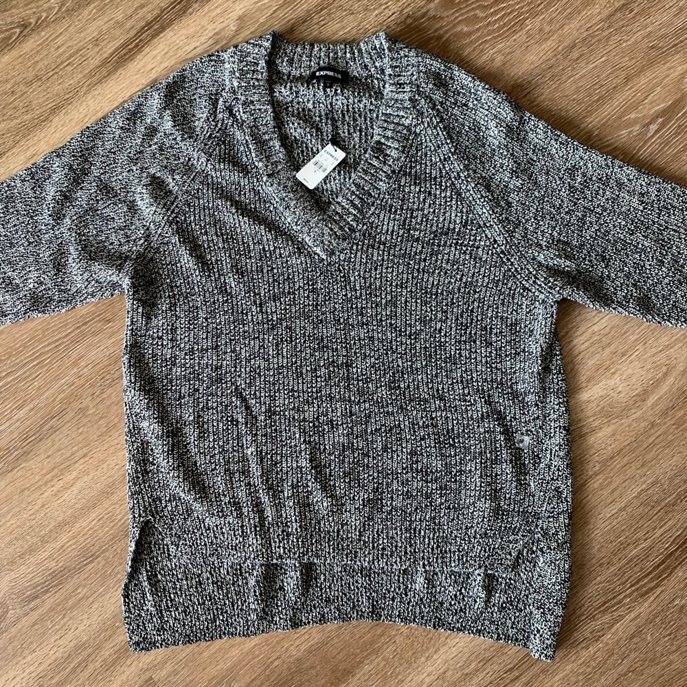 Lightweight low/high sweater